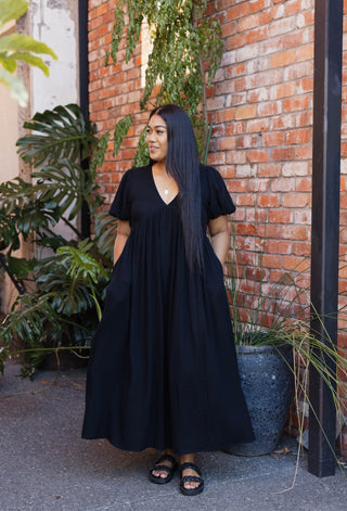 Rehutai Dress | Black