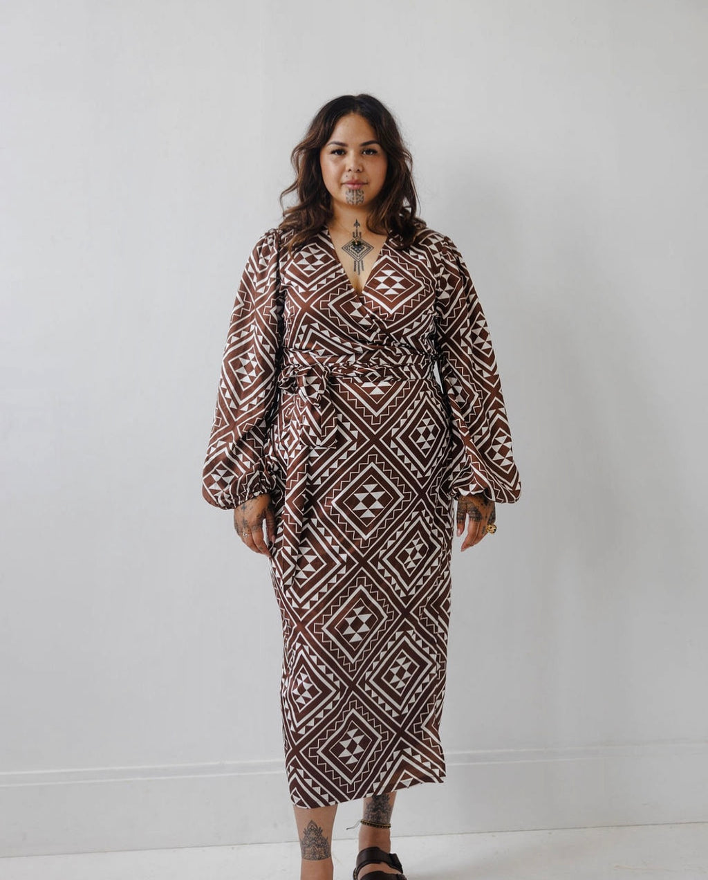Tāniko Wrap Dress - Brown – Waiapu Road