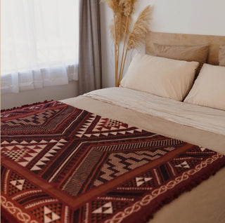 Awhi Company Mahana Throw - Rahota